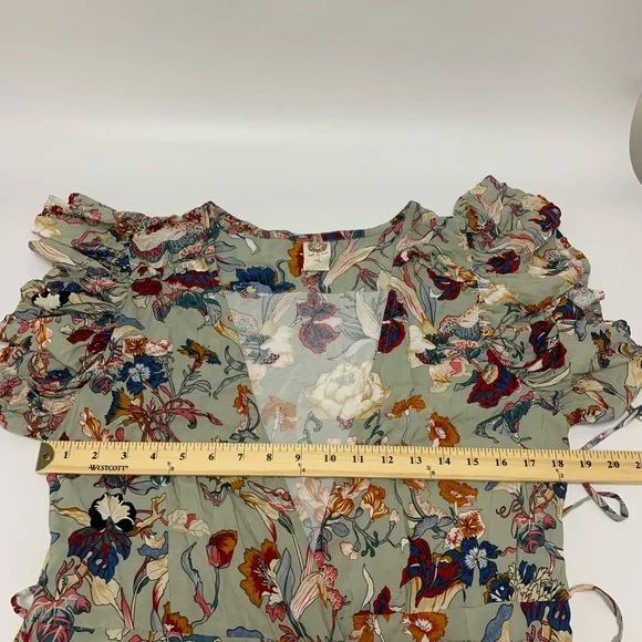 ELF Carmen Wrap Dress Gray Floral Ruffle V Neck Rayon Green Multi Tie Size L/XL - Picture 15 of 15